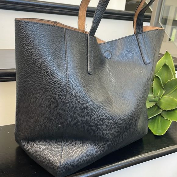 tote bag extra large shoulder bag  like new back and tan - Picture 4 of 8